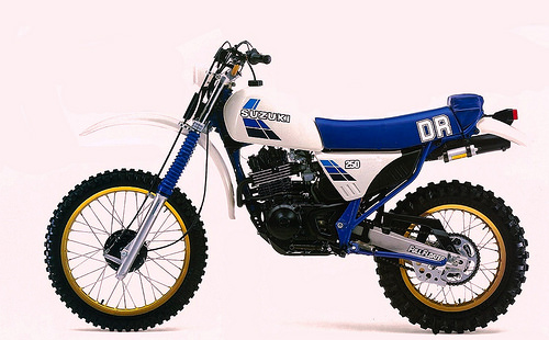 Suzuki DR 250 S 1984 photo - 5