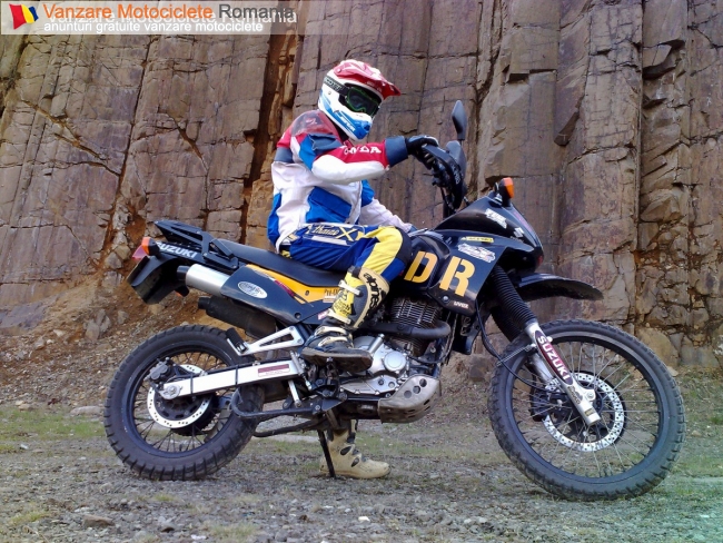 Suzuki DR 650 RSE 1993 photo - 6