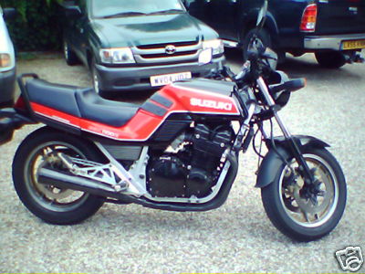 Suzuki GSX 1100 E 1986 photo - 5