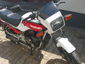 Suzuki GSX 550 EU 1986 photo - 4