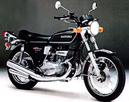 Suzuki GT 550 1976 photo - 1