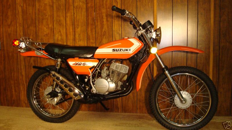 Suzuki TS 125 1975 photo - 4
