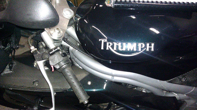 Triumph Centennial Edition Daytona 2002 photo - 3