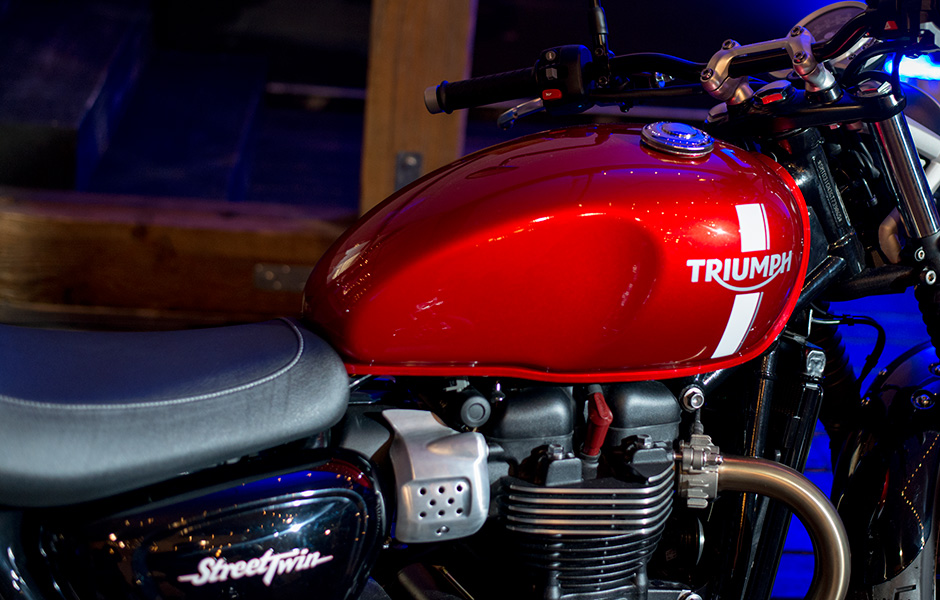 Triumph Street Twin 900cc photo - 4