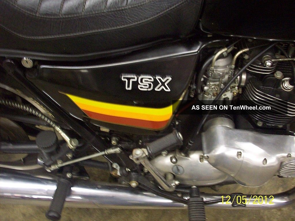 Triumph TSX 1983 photo - 1