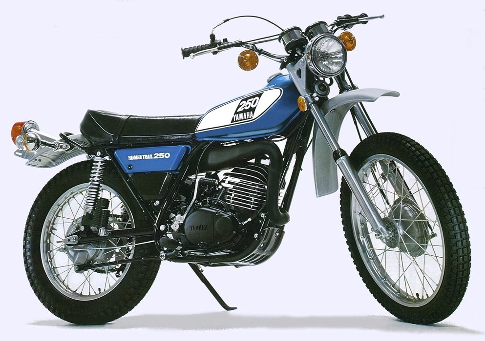 Yamaha DT 250 1975 photo - 2