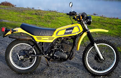 Yamaha DT 400 1977 photo - 1