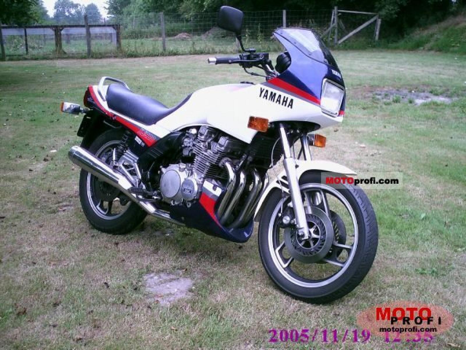 Yamaha FJ 1100 (reduced effect) 1986 photo - 2