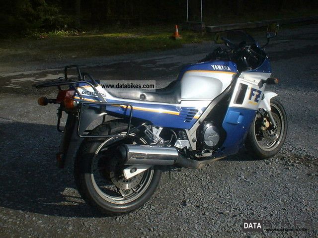 Yamaha FZ 750 1991 photo - 3