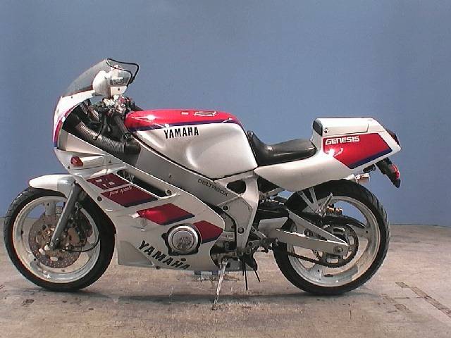 Yamaha FZR 400 RR 1990 photo - 6