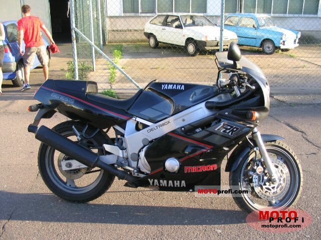 Yamaha FZR 600 1989 photo - 1