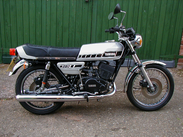 Yamaha RD 250 1979 photo - 2