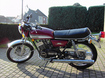 Yamaha RD 350 (6-speed) 1973 photo - 1