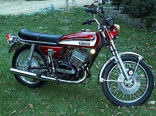 Yamaha RD 350 1975 photo - 3