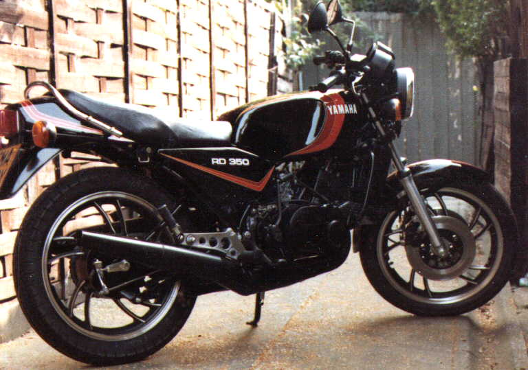 Yamaha RD 350 F 1985 photo - 2
