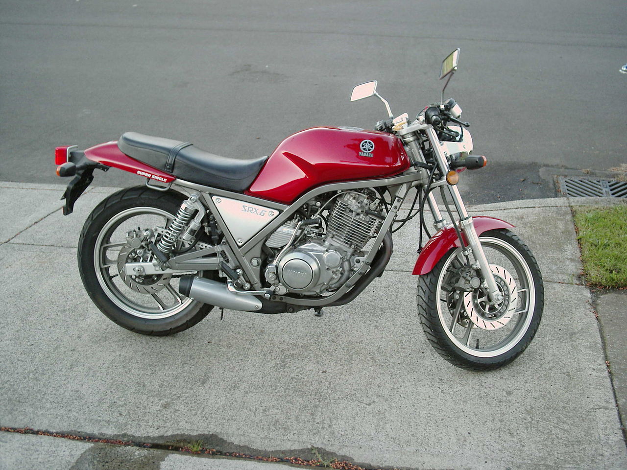 Yamaha SRX 6 1990 photo - 3