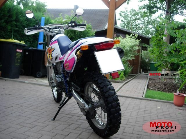 Yamaha TT 600 S 1997 photo - 2