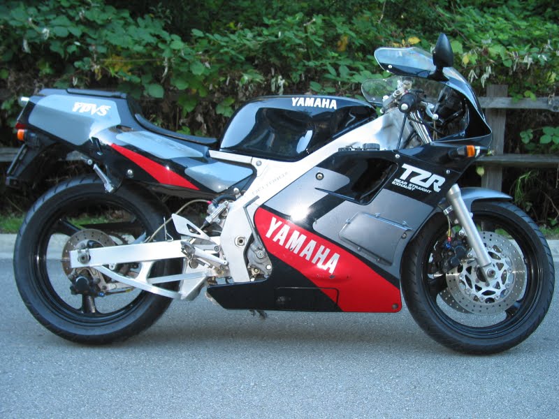 Yamaha TZR 250 1989 photo - 5