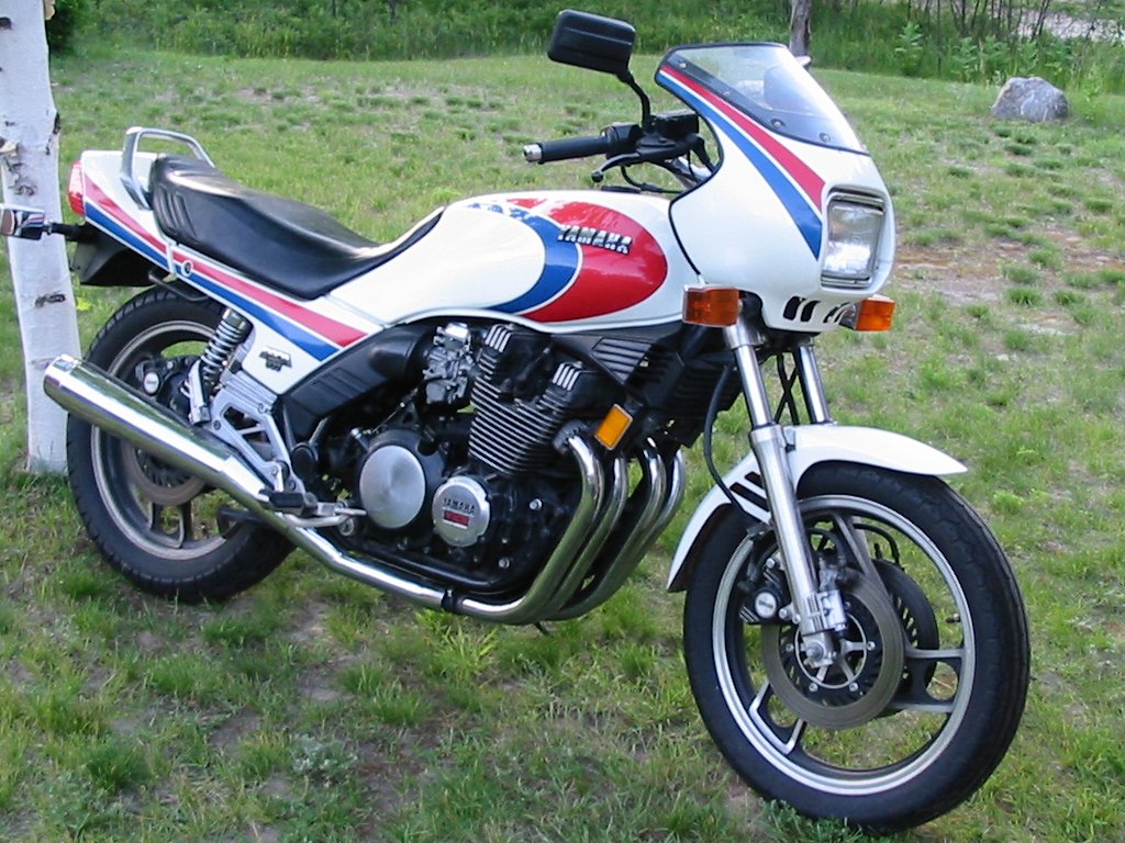 Yamaha XJ 600 1987 photo - 4