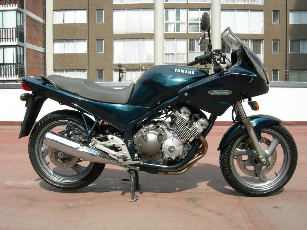 Yamaha XJ 600 Diversion 1993 photo - 2