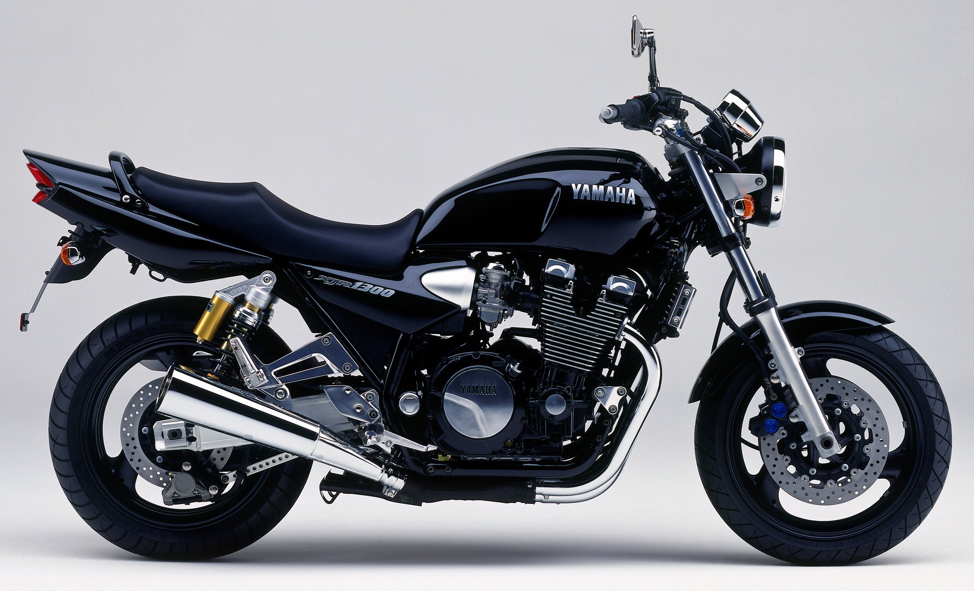 Yamaha XJR 1300 1999 photo - 1