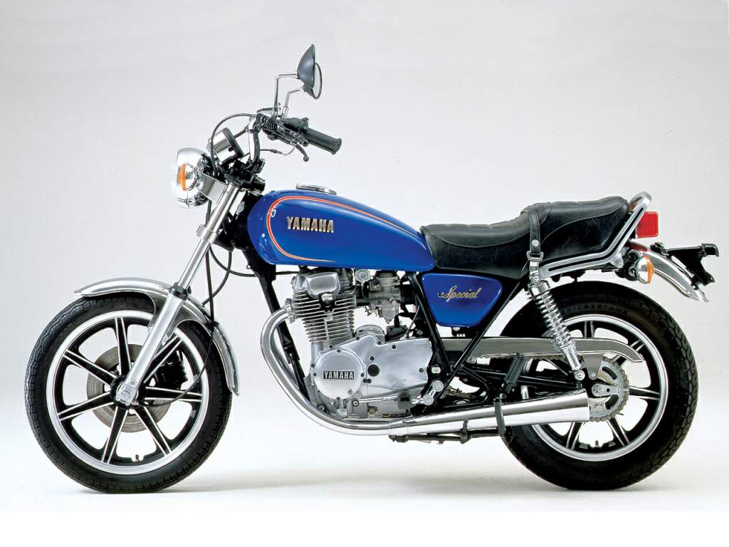 Yamaha XS 400 1982 photo - 4