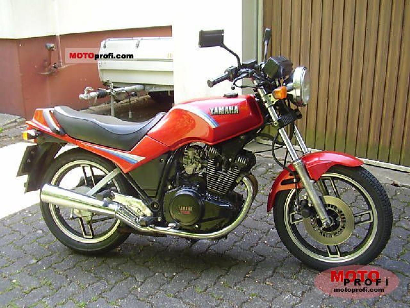 Yamaha XS 400 DOHC 1985 photo - 4
