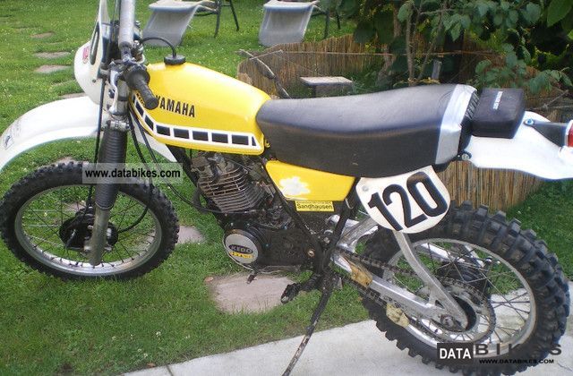 Yamaha XT 250 1981 photo - 2