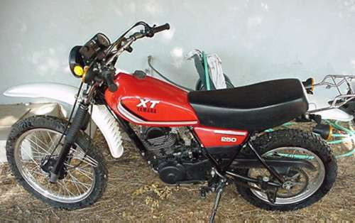 Yamaha XT 250 1983 photo - 2