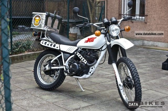 Yamaha XT 250 1988 photo - 2