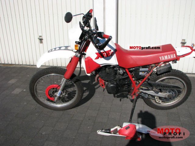 Yamaha XT 350 1990 photo - 1