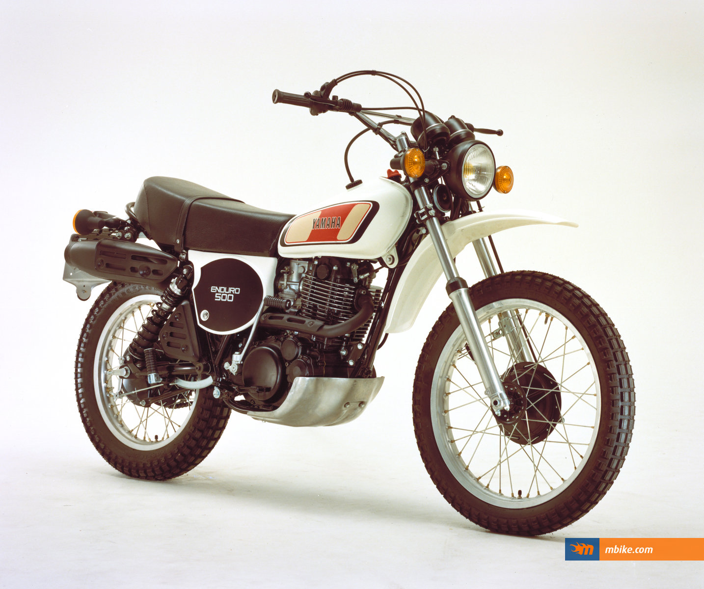 Yamaha XT 500 1977 photo - 2