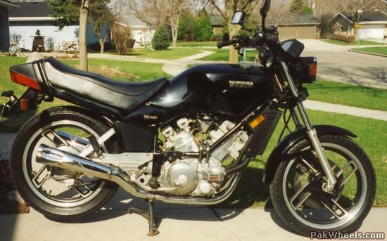 Yamaha XZ 550 S 1985 photo - 4