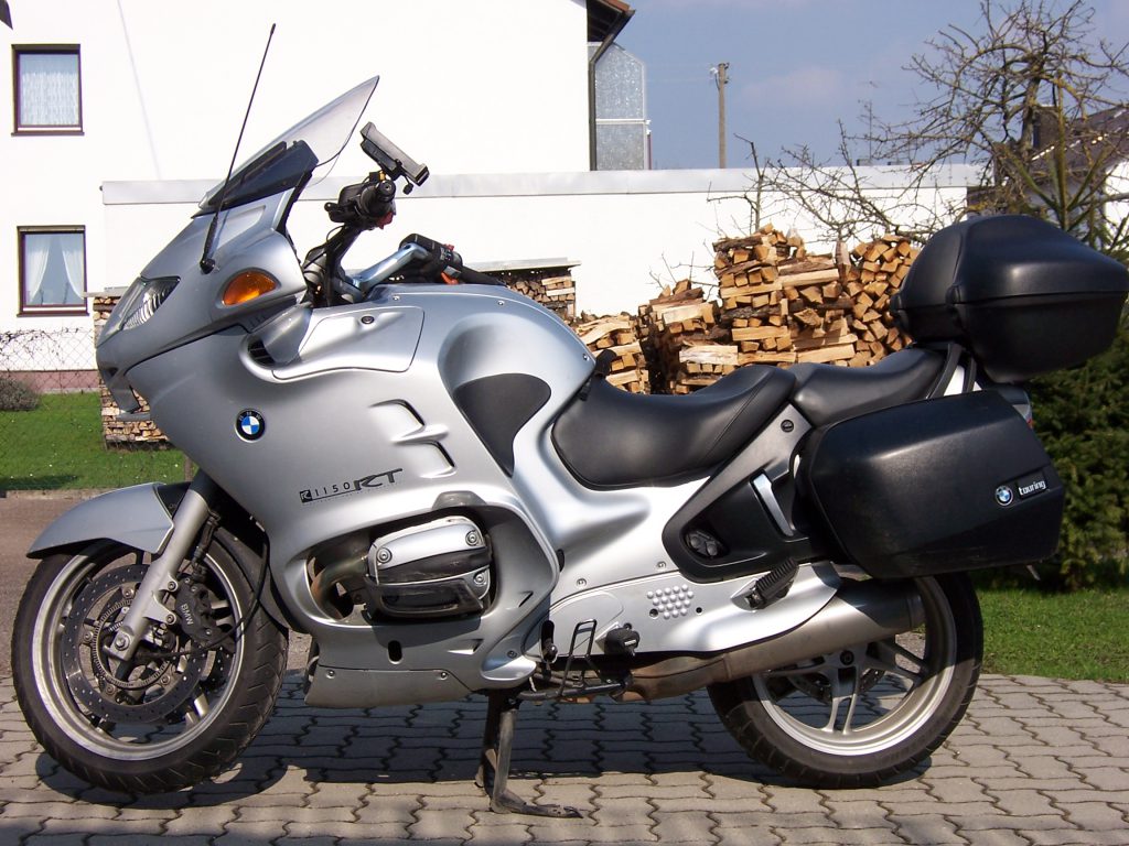 Review of BMW R 1100 RT 2001 pictures, live photos & description BMW R 1100 RT 2001 > Lovers Of