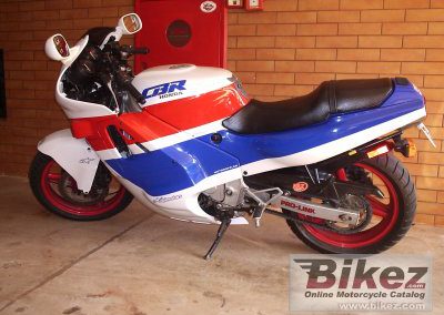 Honda CBR 600 F (reduced effect) 1989