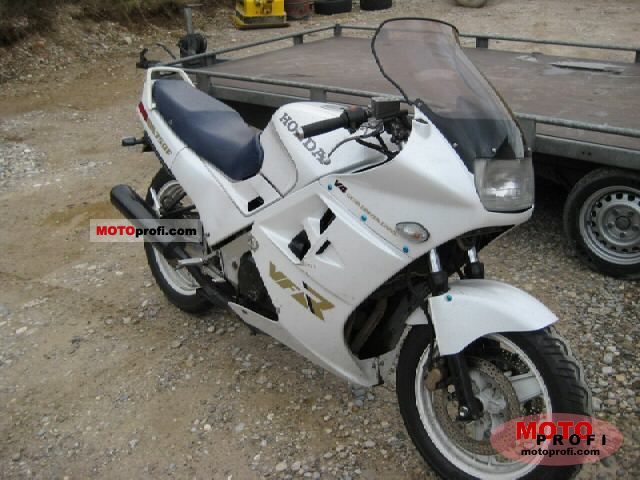 Honda VFR 750 R / RC 30 1990