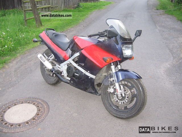 Review of Kawasaki GPZ  600  R  1988 pictures live photos 