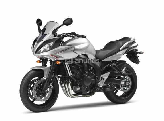 Yamaha FZ8-SA 780cc