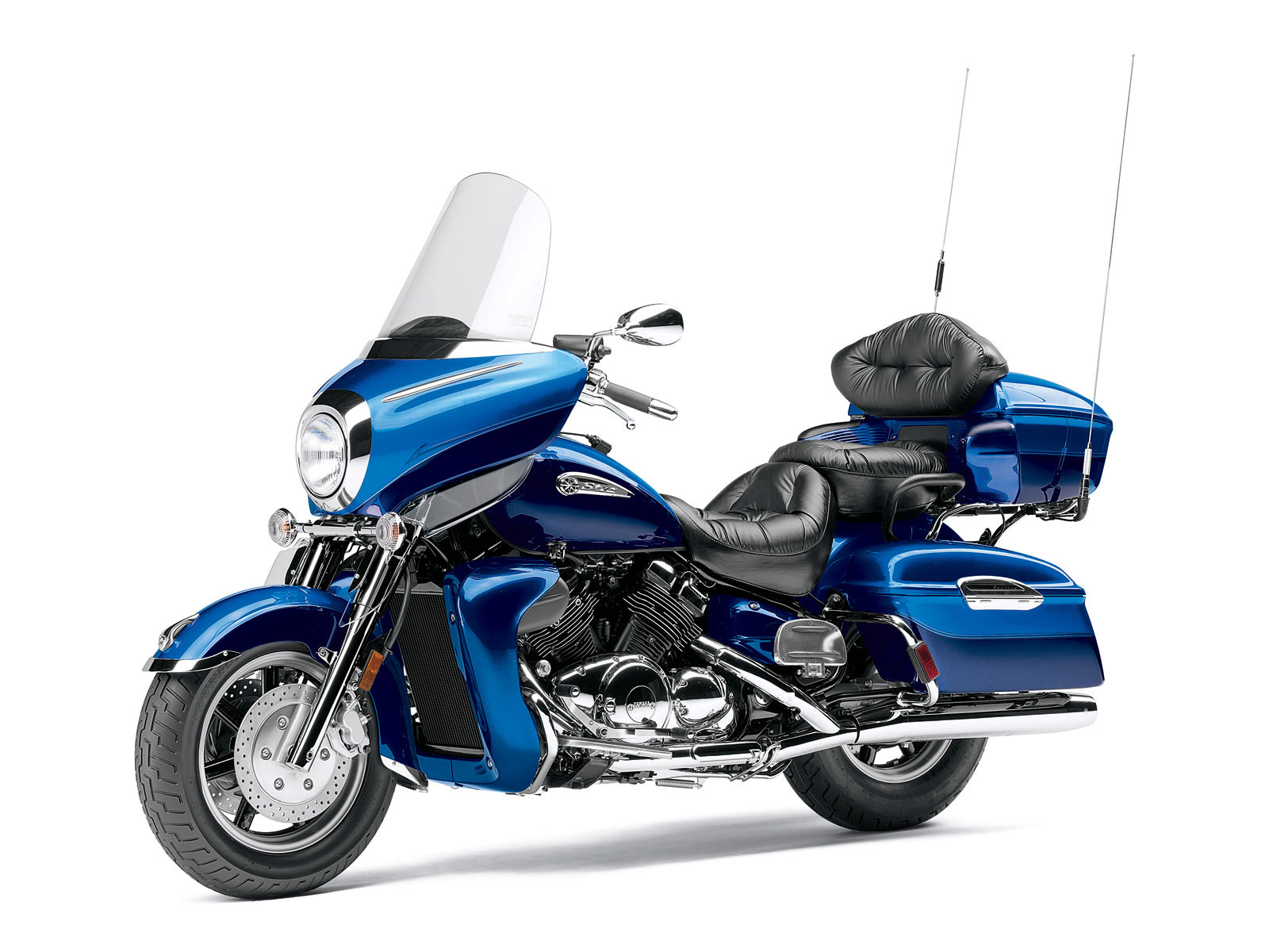 Review of Yamaha Royal Star Venture Royal Star Venture pictures, live