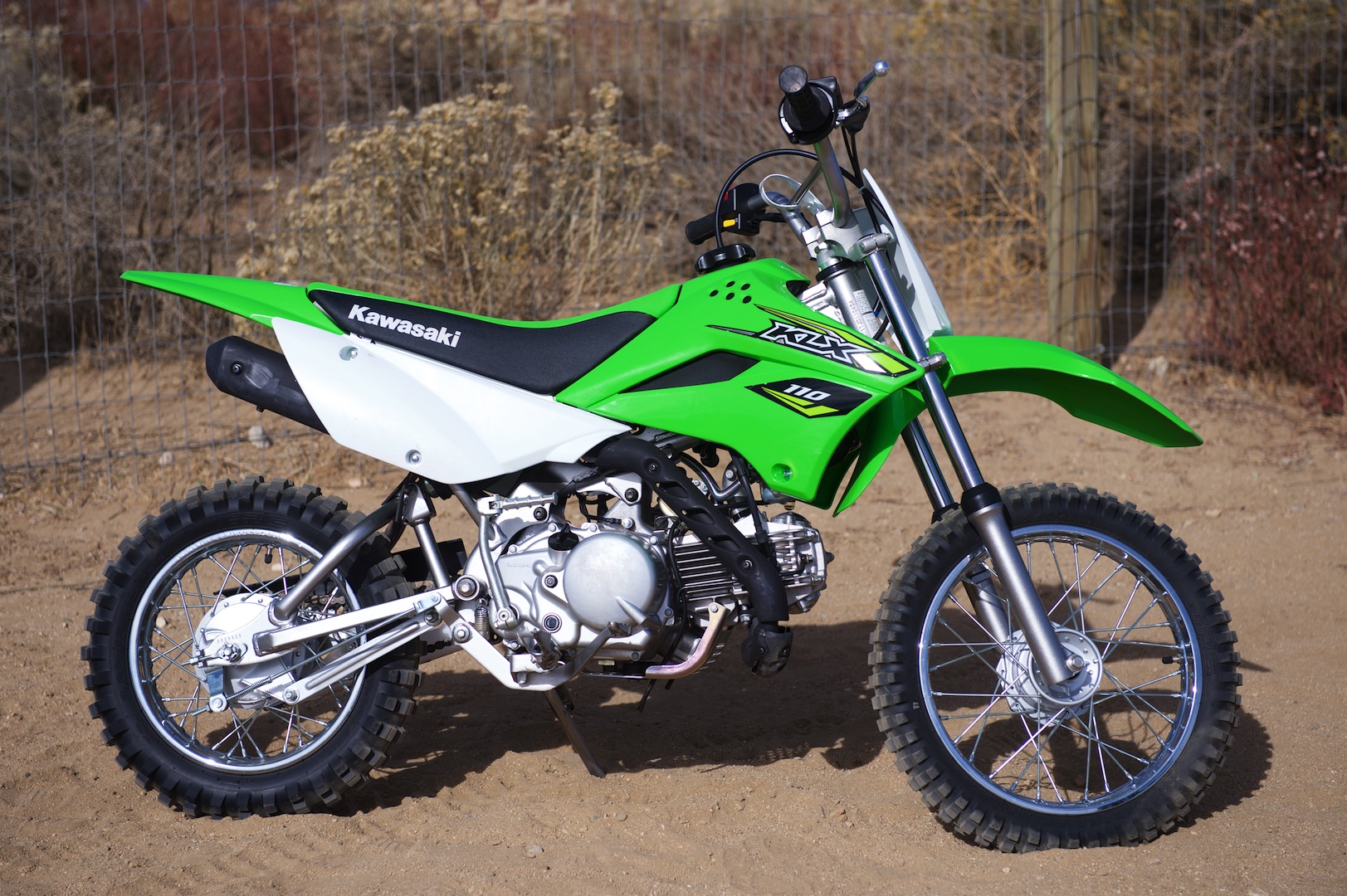 review-of-kawasaki-klx-110-2018-pictures-live-photos-description