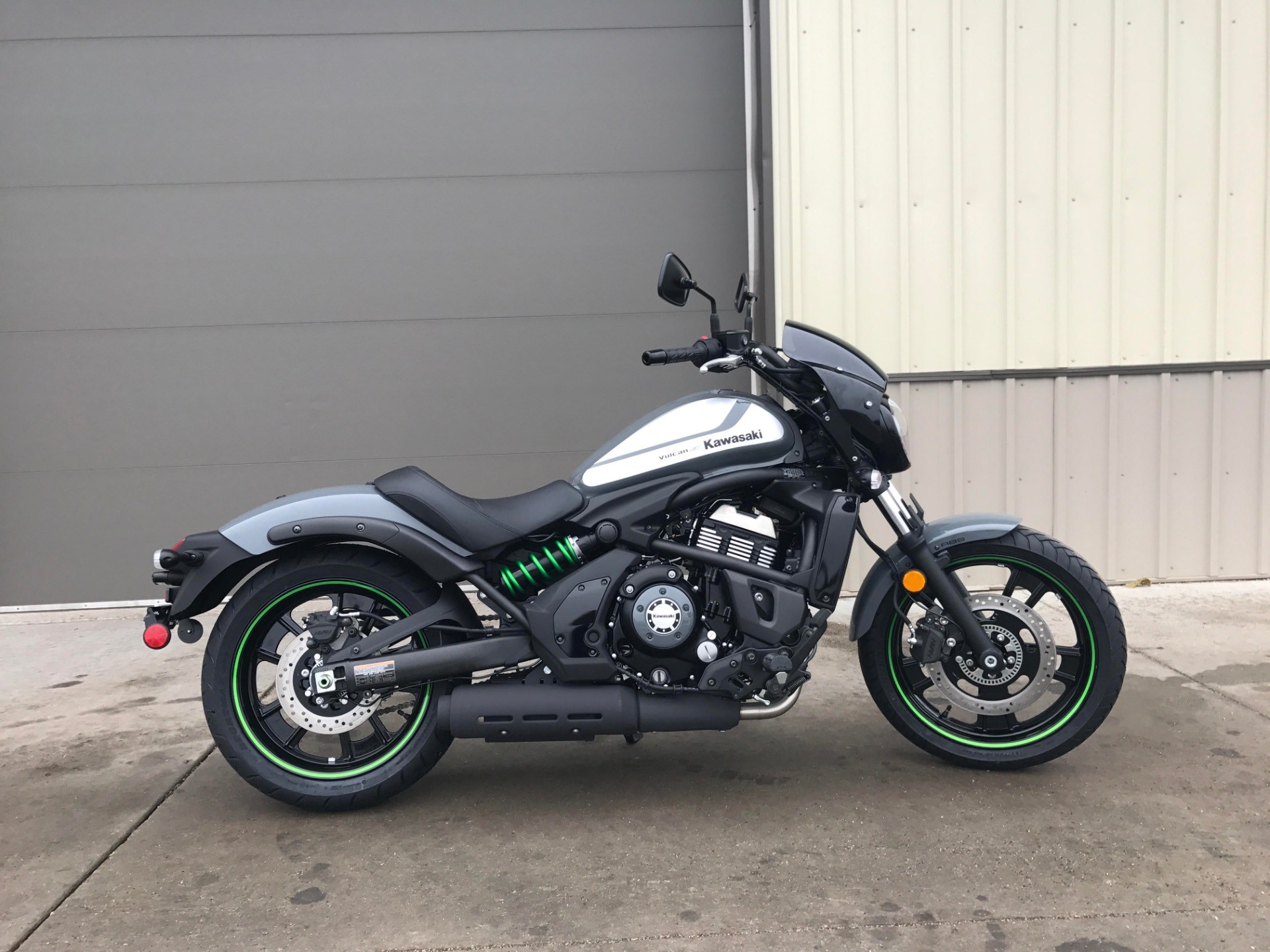 Review of Kawasaki Vulcan S ABS Cafe 2018: pictures, live photos ...
